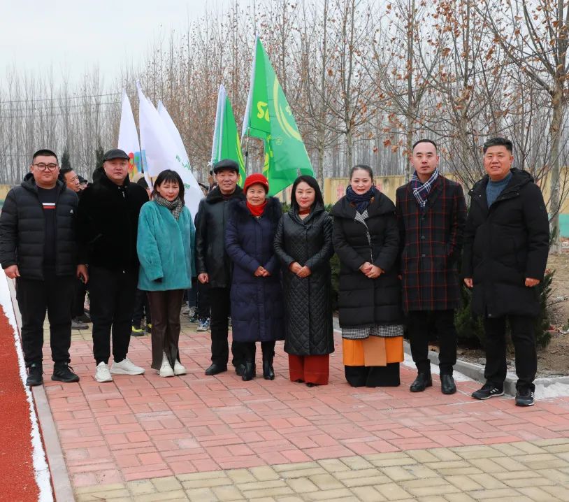 第244所  山东省平度市明村镇前楼尚赫韩雪公益小学